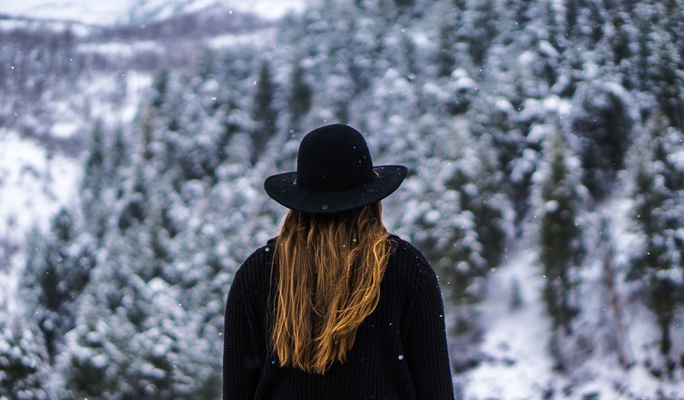 Use a Hat in this winter, winter hair care, winter hair care tips