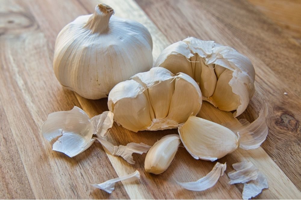 Food To Increase Breast Size - Garlic
